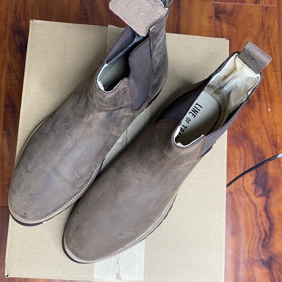Brand new in box Line of Trade leather Chelsea boots - Picture 2 of 10